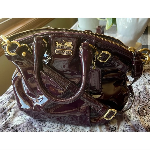 COACH Madison Patent Leather Sophia in Plum EUC - Picture 7 of 8